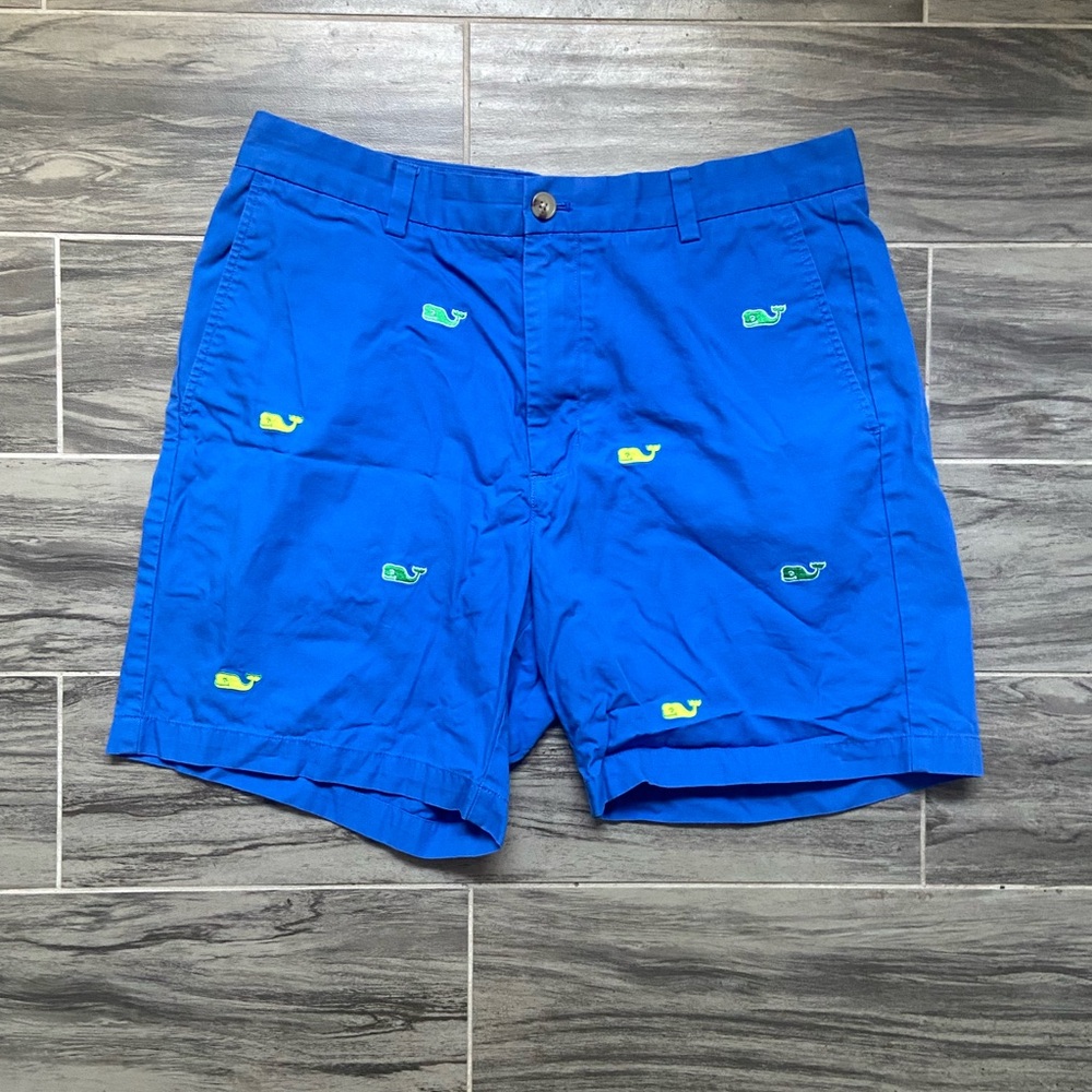 Vineyard Vines Blue AOP whale Shorts with Floral Lining